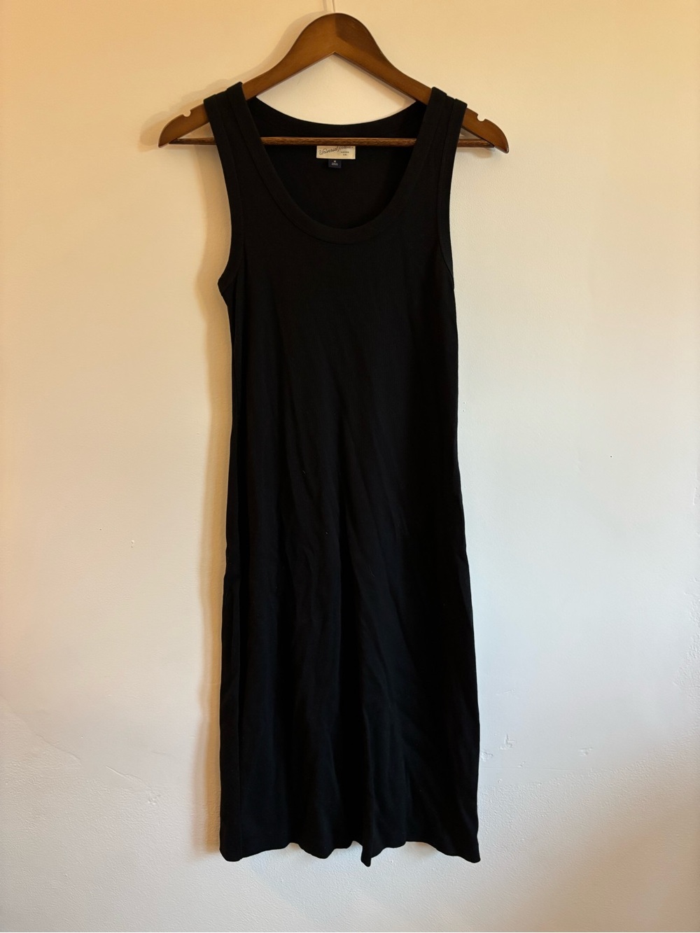 Universal Thread Black Sleeveless Midi ribbed Tank Dress